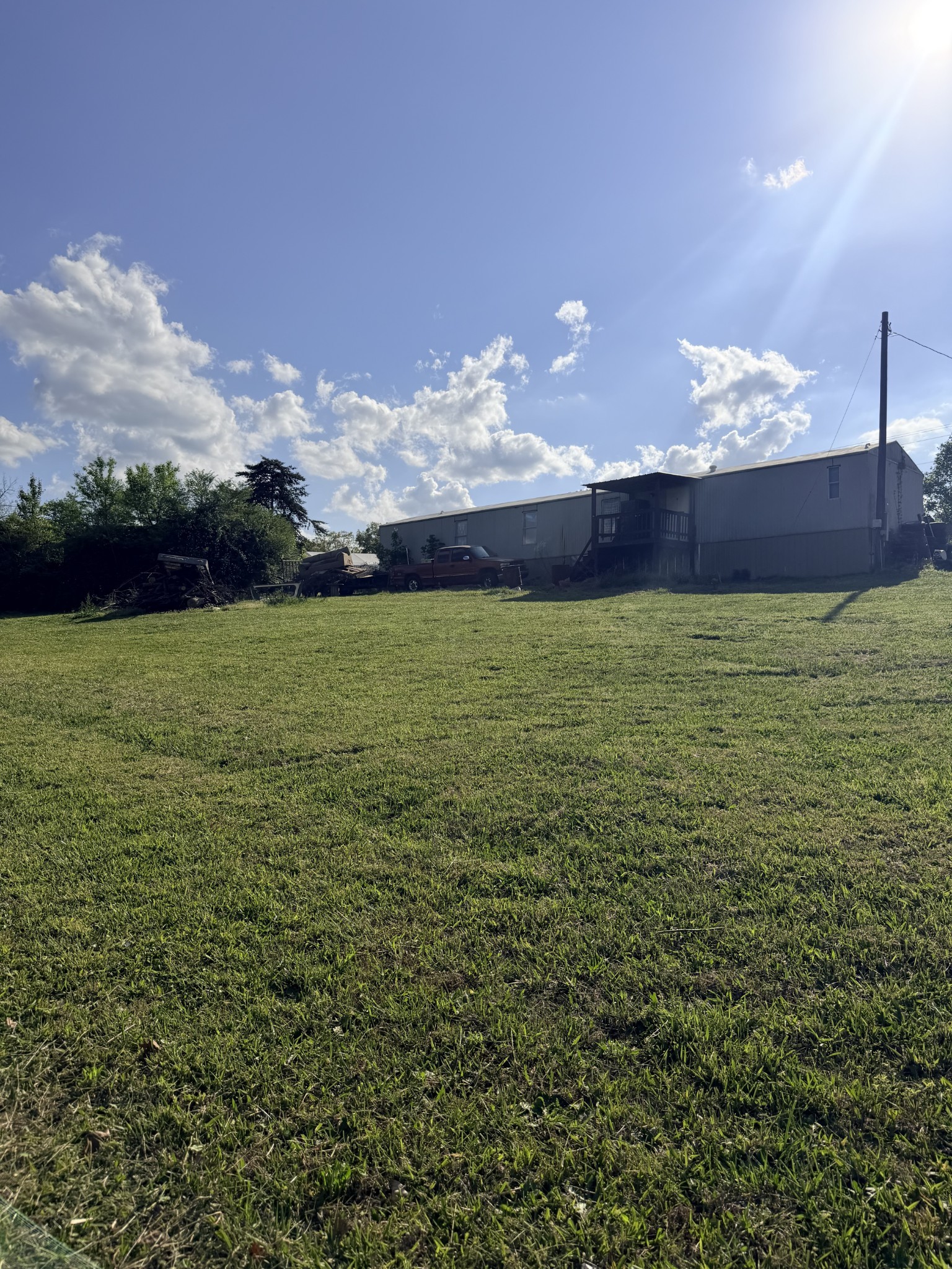 940 North Brace Road Summertown, TN 38483 - Photo 3 of 21 a view of a backyard