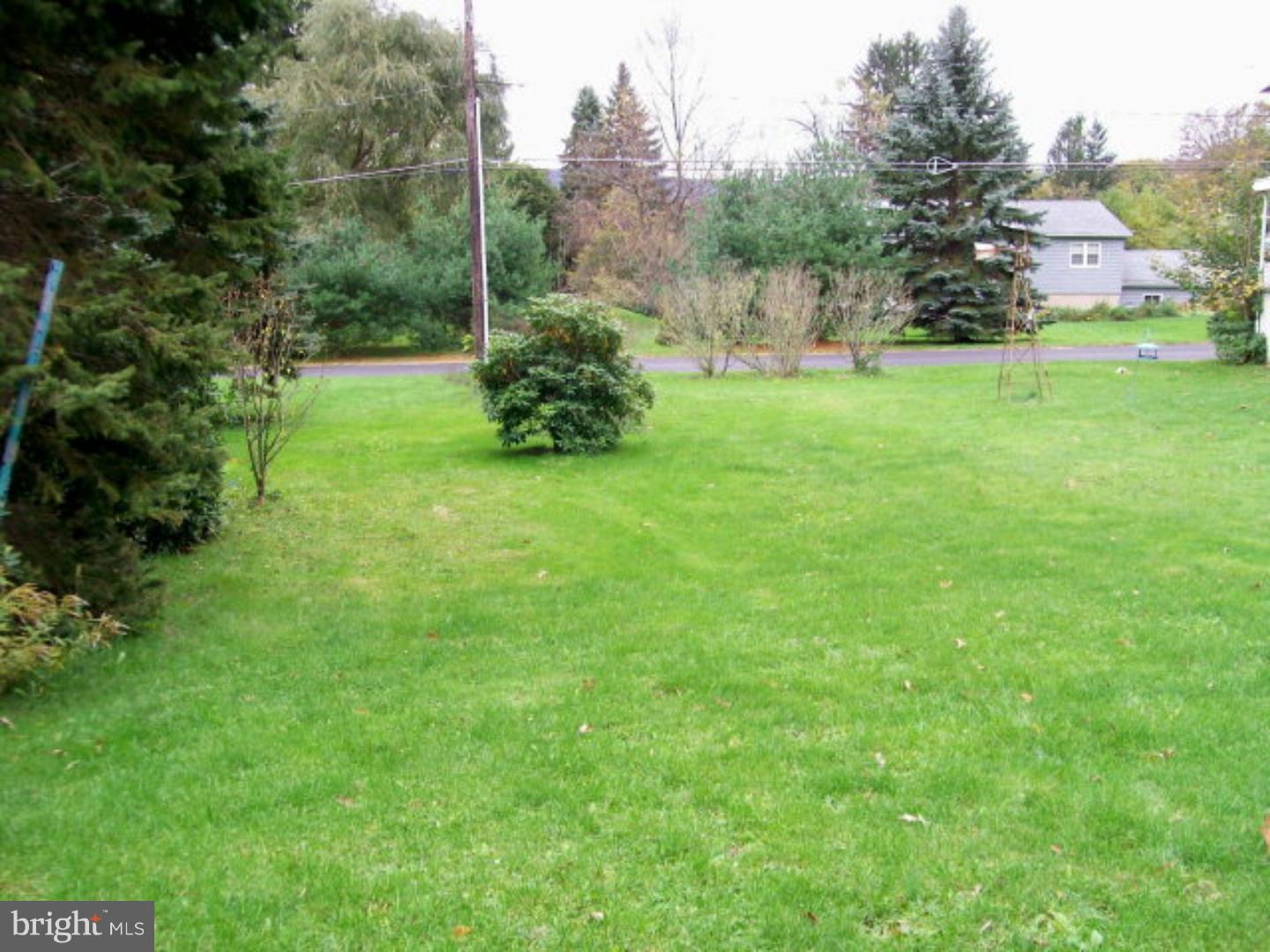 7 Bernhard Road Barnesville, PA 18214 - Photo 2 of 16 Side Yard
