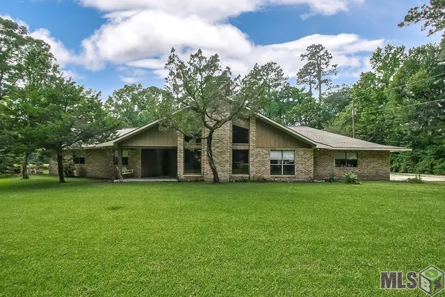 $669,900 | 1055 North River Road, Denham Springs, LA 70726