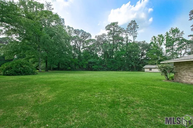 $669,900 | 1055 North River Road, Denham Springs, LA 70726