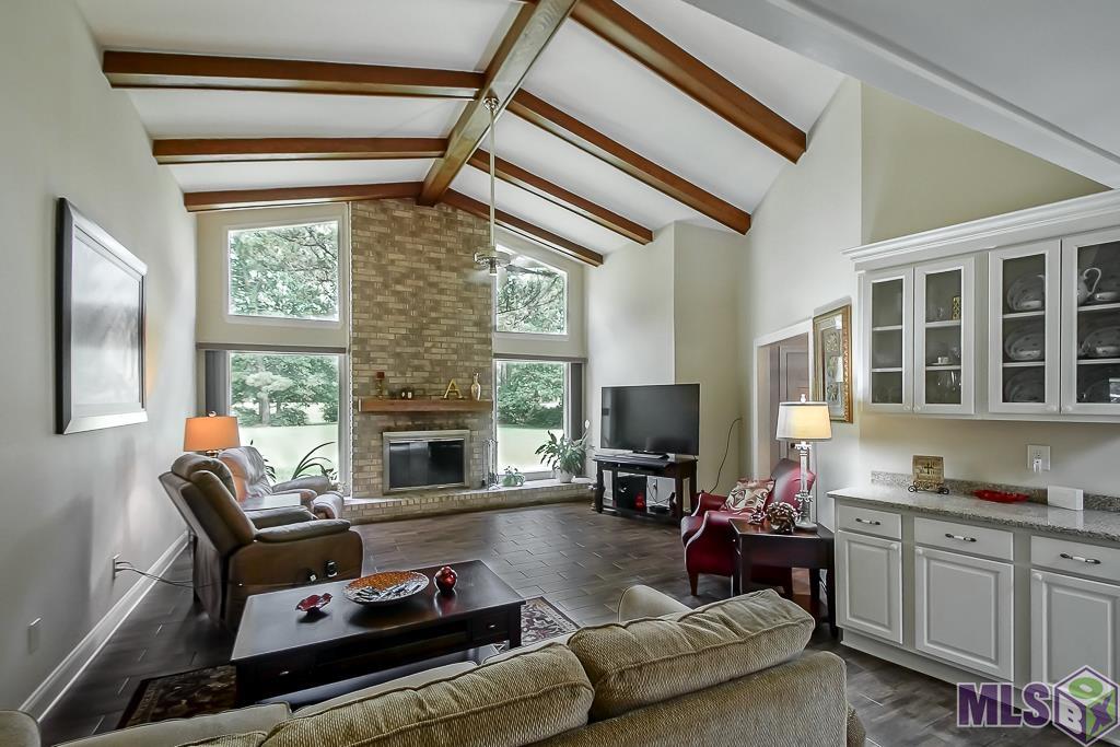 1055 North River Road Denham Springs, LA 70726 - Photo 5 of 33