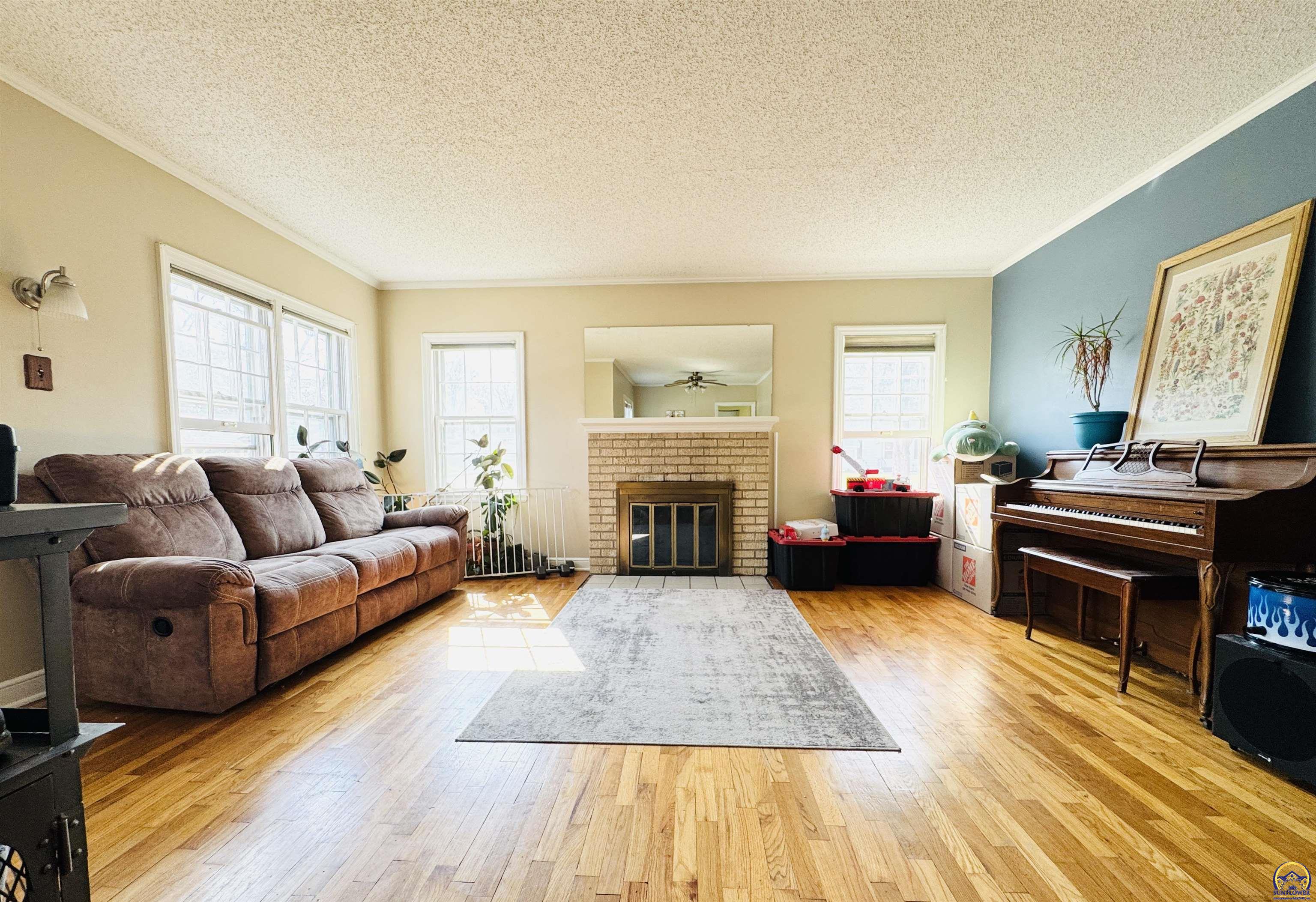 2828 Southwest 12th Street Topeka, KS 66604 - Photo 11 of 45