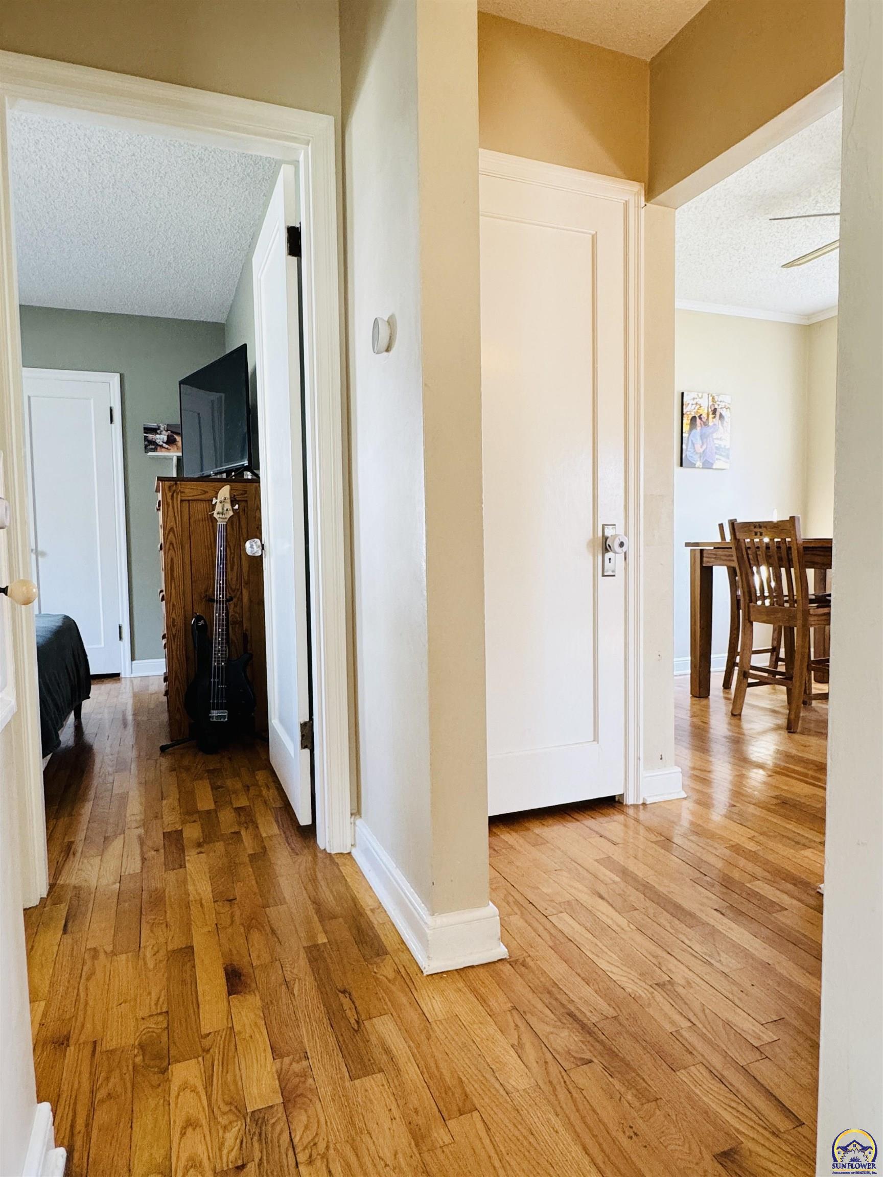 2828 Southwest 12th Street Topeka, KS 66604 - Photo 22 of 45