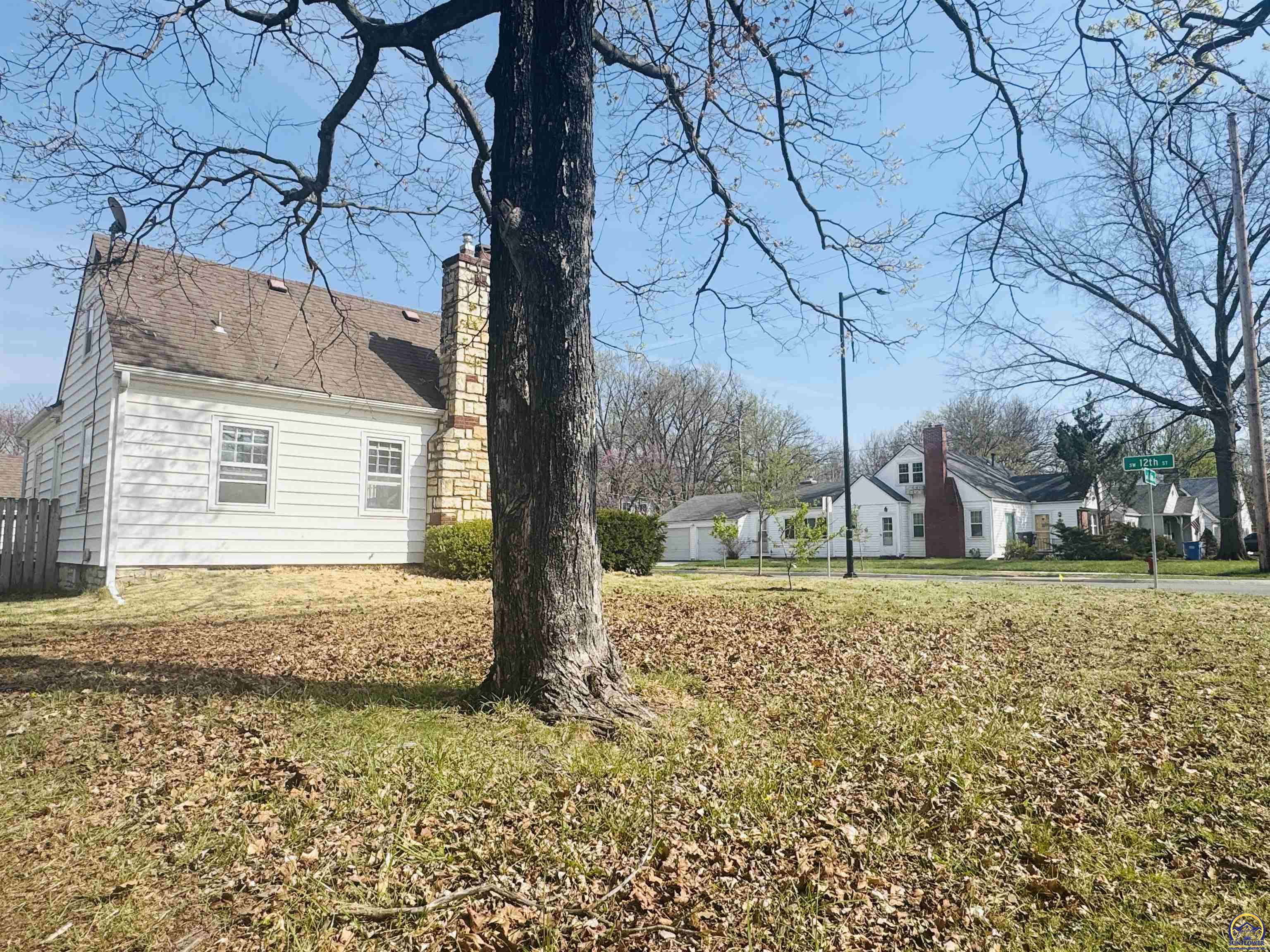 2828 Southwest 12th Street Topeka, KS 66604 - Photo 41 of 45