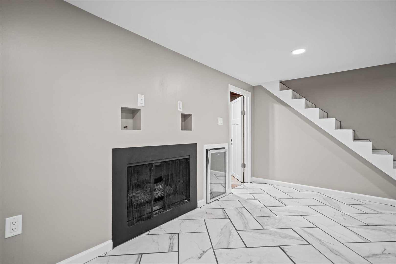 4038 Buckingham Drive Decatur, IL 62526 - Photo 37 of 46 Gallery Image 37