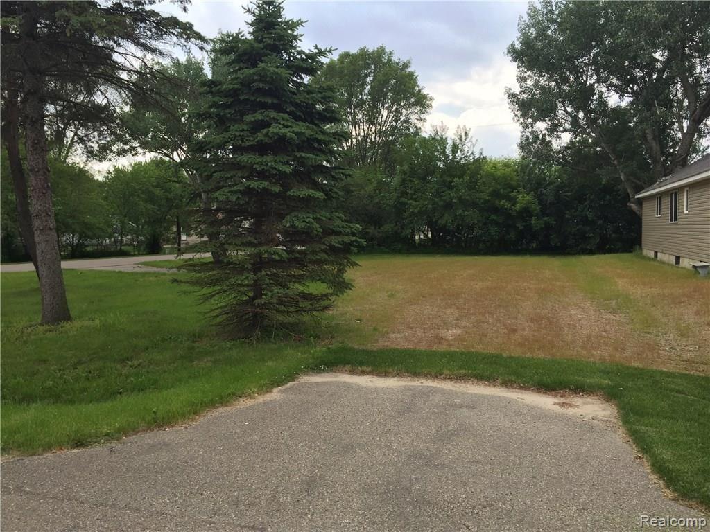 0 Gerald Rochester, MI 48307 - Photo 3 of 3 Building Lot 1.jpg