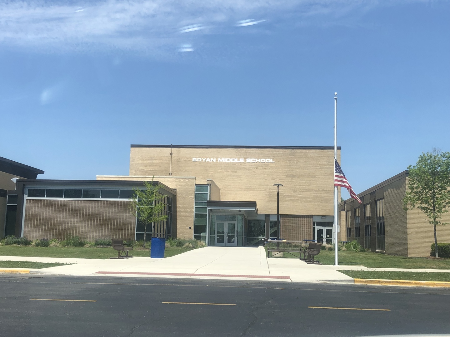 1020 Mitchell Avenue Elmhurst, IL 60126 - Photo 42 of 44 a city street with tall buildings