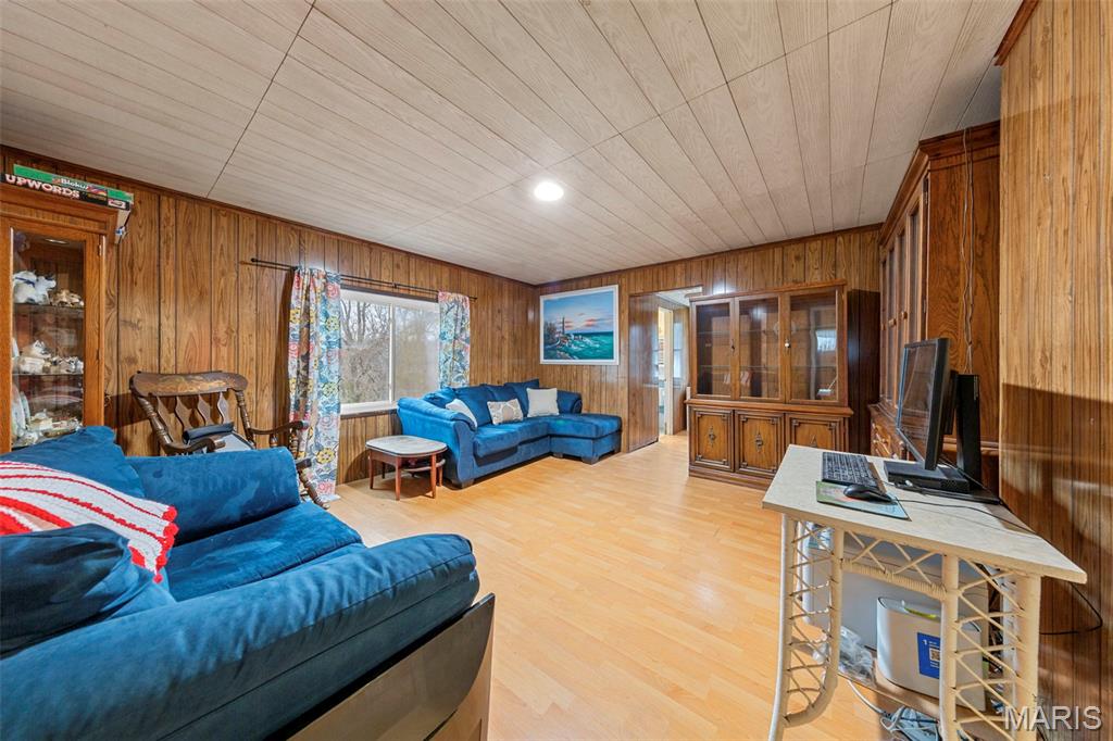 1144 Hudson Road St. Louis, MO 63135 - Photo 9 of 26