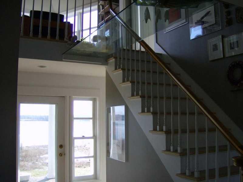19 Mayo Point Road Castine, ME 04421 - Photo 26 of 34 Lobby/Reception. Entry with view