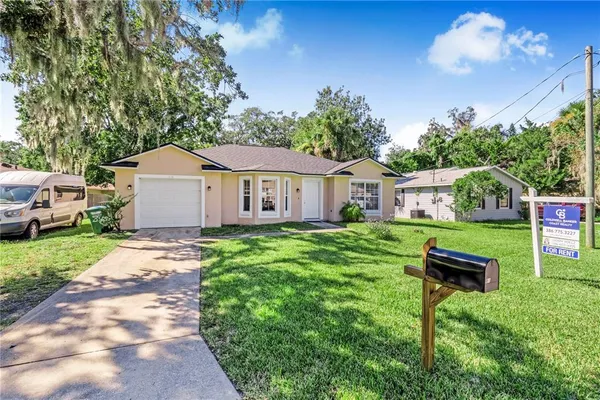 $1,800 | 816 Grove Avenue, Daytona Beach, FL 32117
