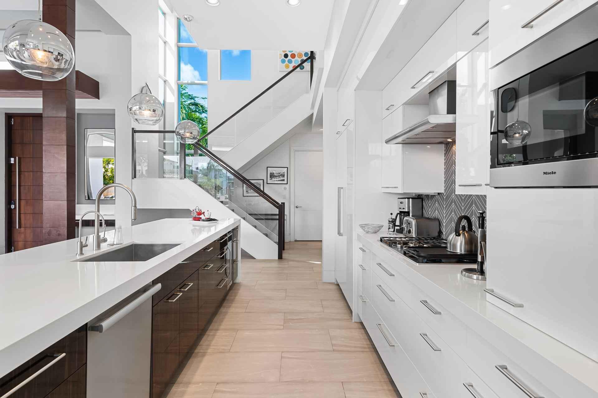 120 North Gordon Road Fort Lauderdale, FL 33301 - Photo 5 of 29 5