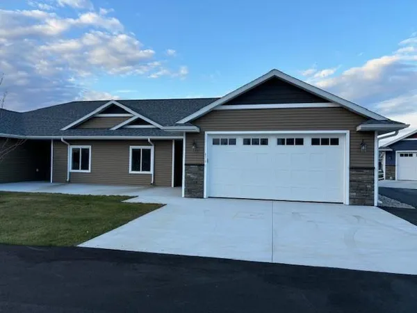 $344,900 | 676 Voyager Drive, Alexandria, MN 56308