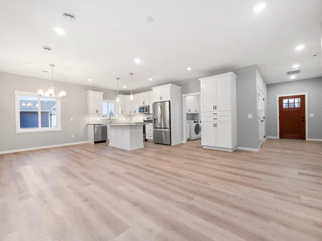 $344,900 | 676 Voyager Drive, Alexandria, MN 56308