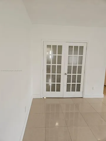 $2,050 | 1135 Euclid Avenue, Unit 201, Miami Beach, FL 33139