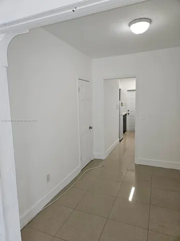 $2,050 | 1135 Euclid Avenue, Unit 201, Miami Beach, FL 33139