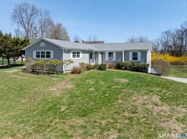 $538,000 | 9 Evas Drive, Brookfield, CT 06804