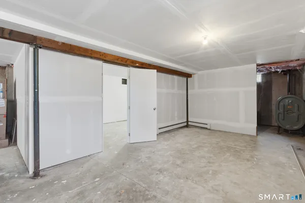 $538,000 | 9 Evas Drive, Brookfield, CT 06804