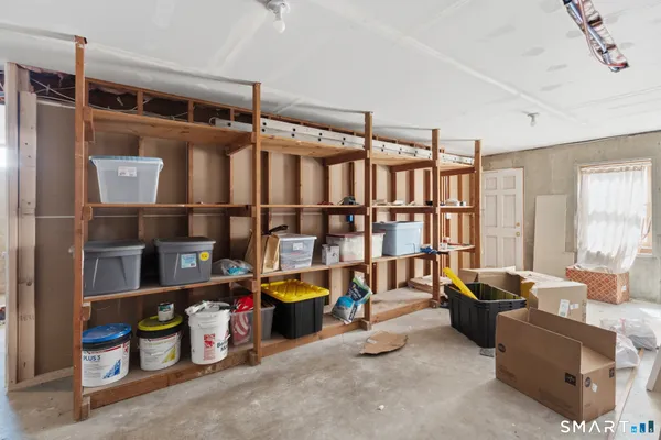 $538,000 | 9 Evas Drive, Brookfield, CT 06804