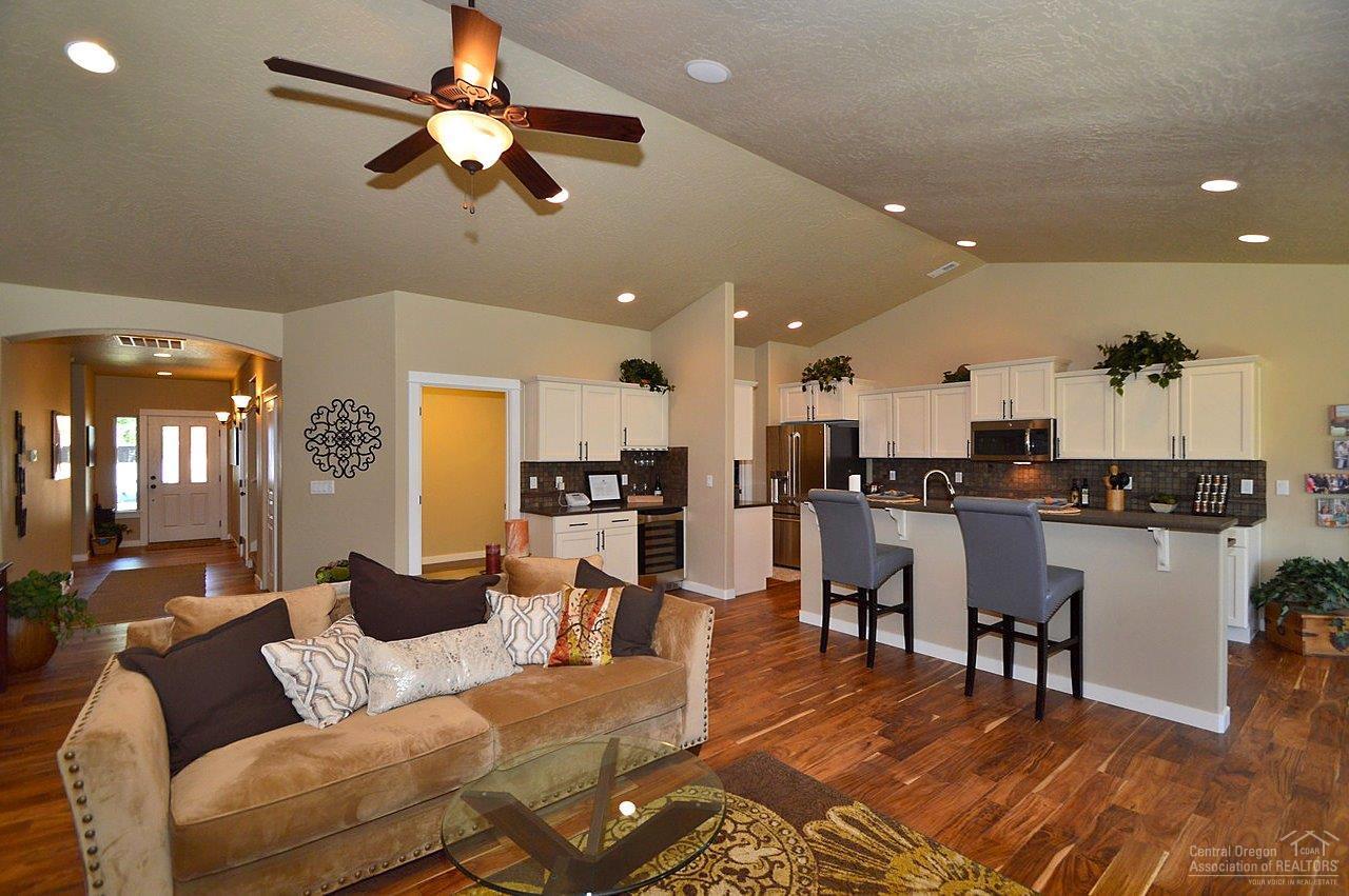 4820 Southwest Volcano View Way Redmond, OR 97756 - Photo 2 of 12 Additional Photo