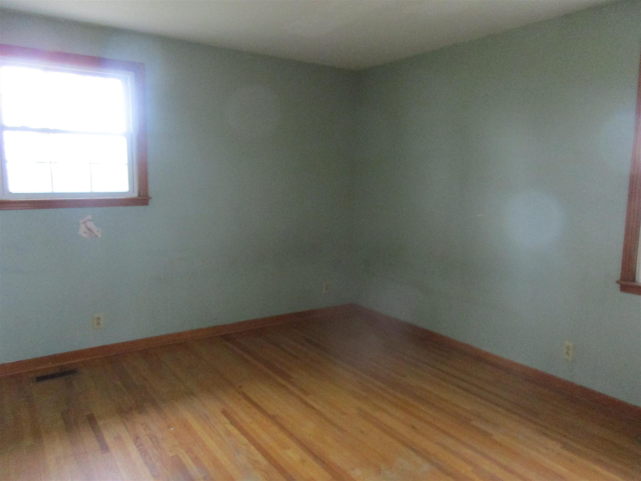 3779 Buck Road Clarksville, TN 37043 - Photo 10 of 12 an empty room with a window