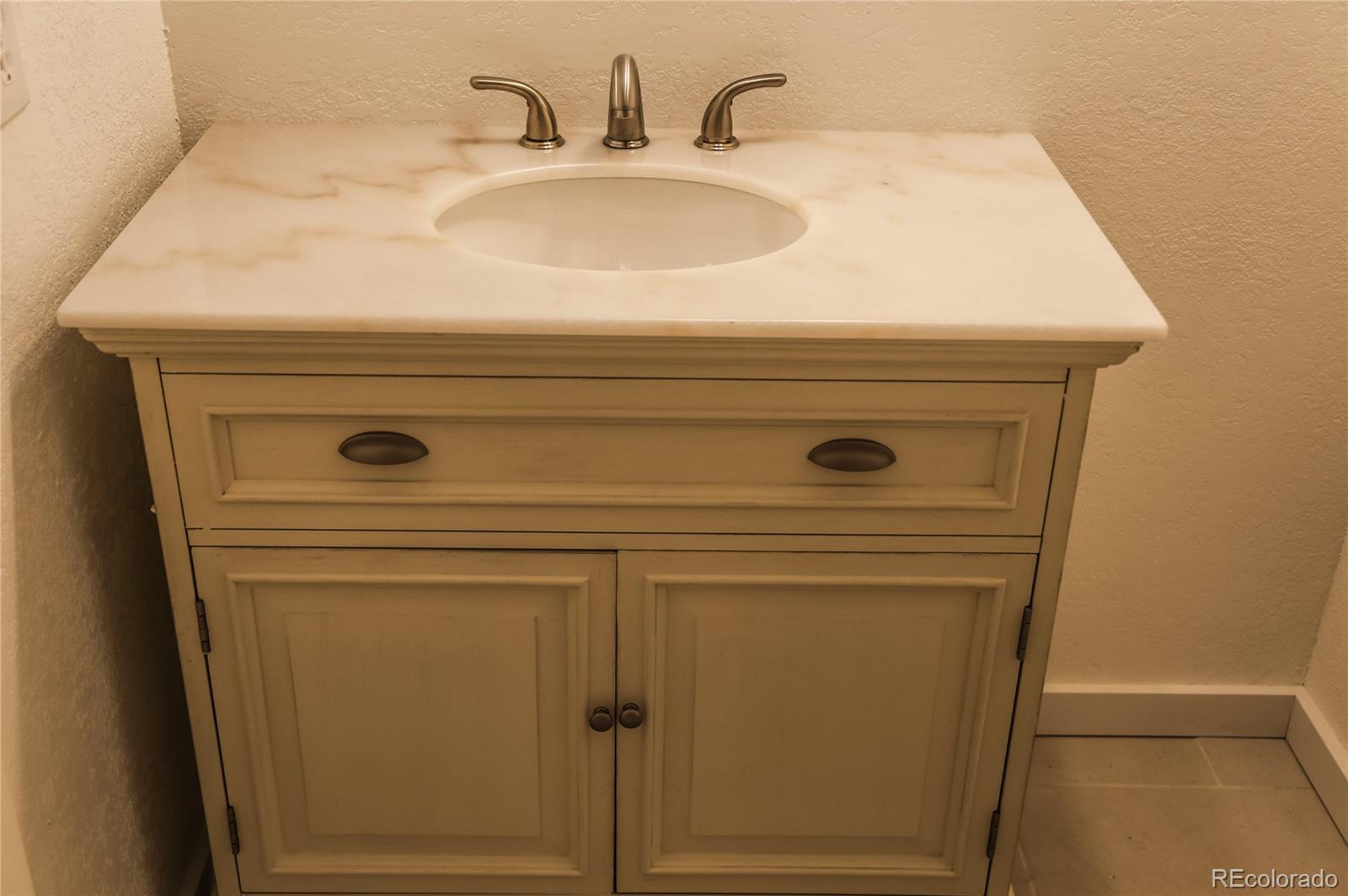 4991 Upton Court Denver, CO 80239 - Photo 16 of 22