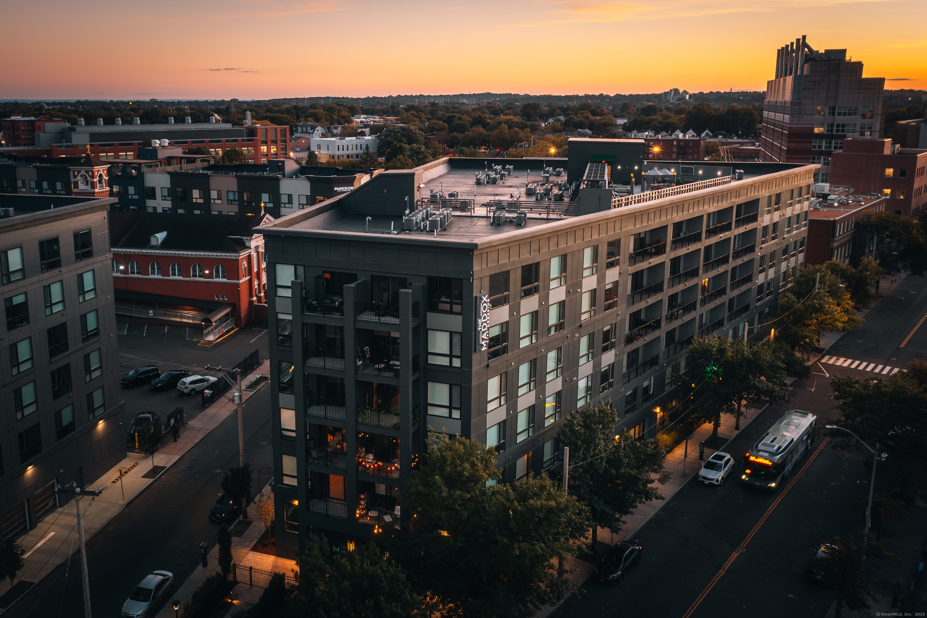 240 Congress Avenue, Unit 606 New Haven, CT 06519 - Photo 2 of 8 a view of a balcony with city view