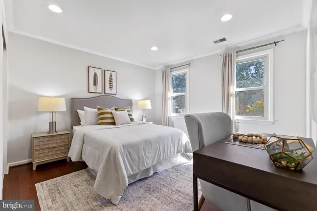 $689,000 | 11 Butternut Way, Sterling, VA 20164