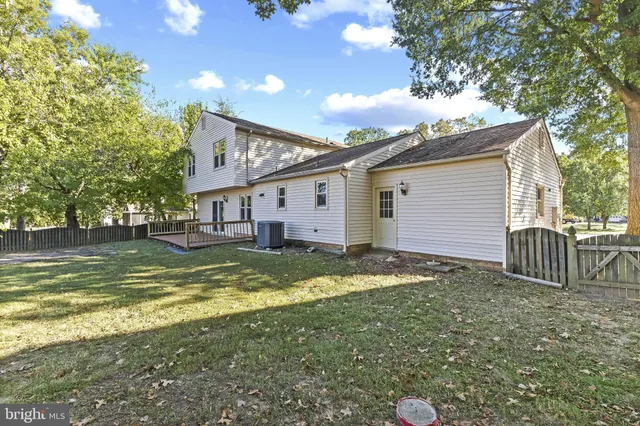 $689,000 | 11 Butternut Way, Sterling, VA 20164