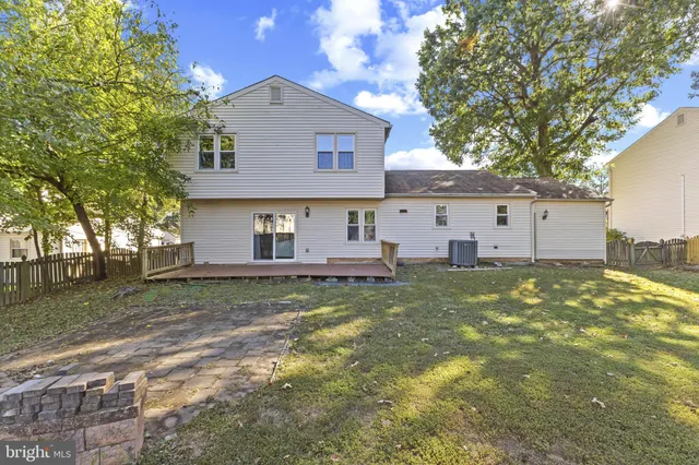 $689,000 | 11 Butternut Way, Sterling, VA 20164