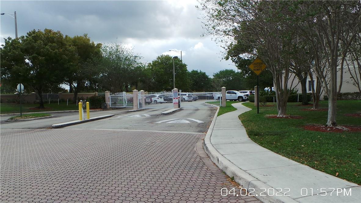 5001 Wiles Road, Unit 106 Pompano Beach, FL 33073 - Photo 30 of 31 not sure
