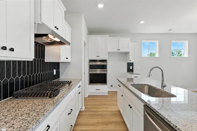 $319,000 | 7014 New Horizons Lane, Boiling Springs, SC 29316