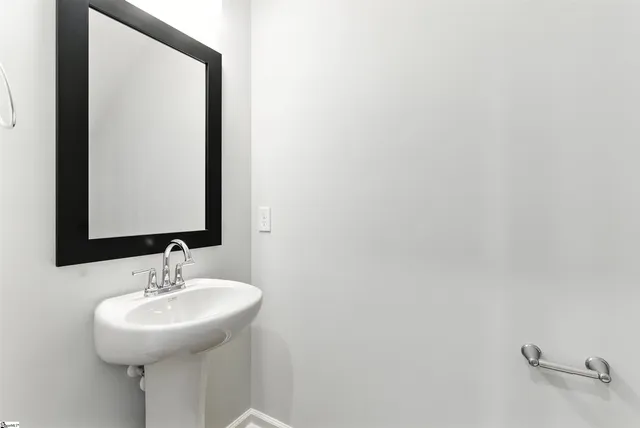 $319,000 | 7014 New Horizons Lane, Boiling Springs, SC 29316