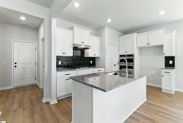 $319,000 | 7014 New Horizons Lane, Boiling Springs, SC 29316