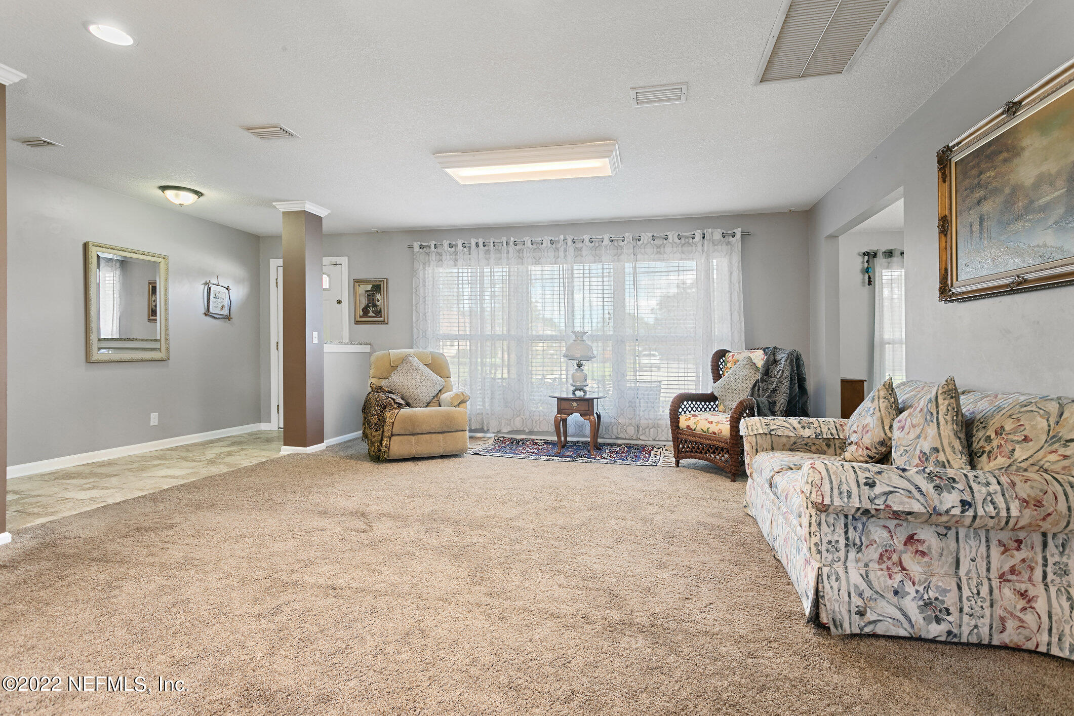 1050 Montego Road West Jacksonville, FL 32216 - Photo 9 of 38 Family Room