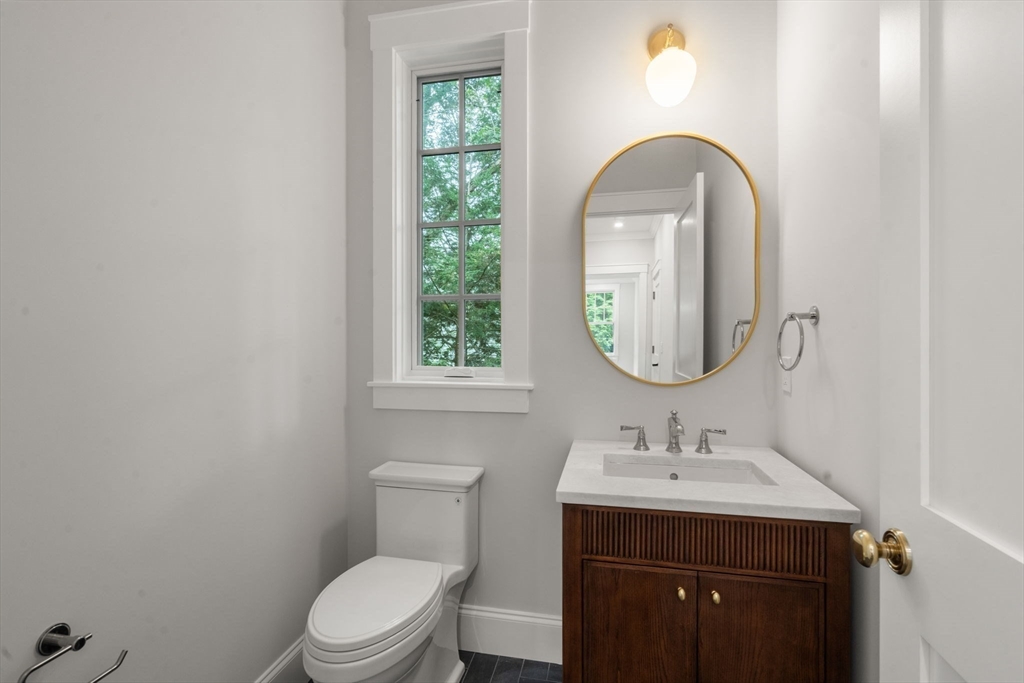 19 Northgate Road Wellesley, MA 02481 - Photo 13 of 39