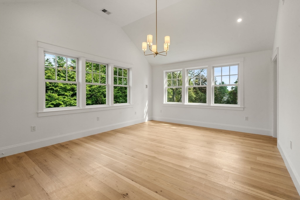 19 Northgate Road Wellesley, MA 02481 - Photo 15 of 39