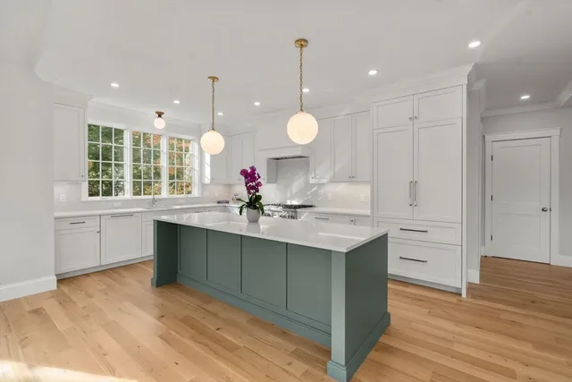 $3,249,000 | 19 Northgate Road, Wellesley, MA 02481