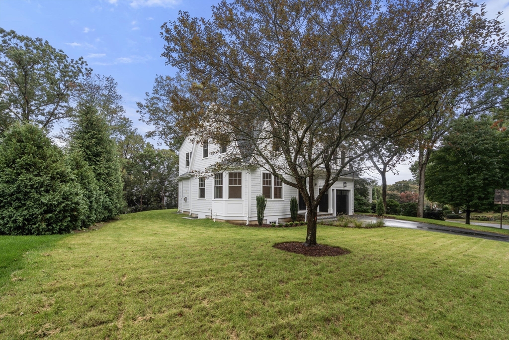 19 Northgate Road Wellesley, MA 02481 - Photo 38 of 39