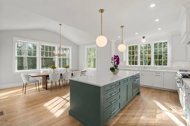 $3,249,000 | 19 Northgate Road, Wellesley, MA 02481