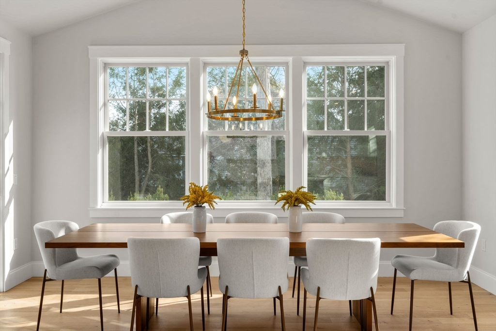 19 Northgate Road Wellesley, MA 02481 - Photo 5 of 39