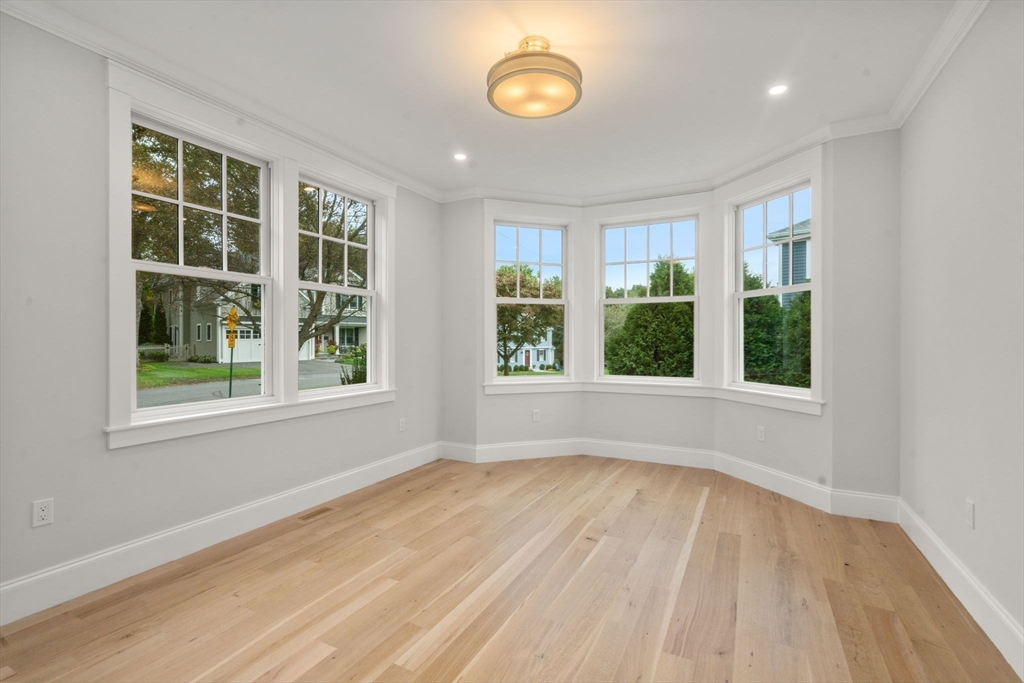 19 Northgate Road Wellesley, MA 02481 - Photo 10 of 39