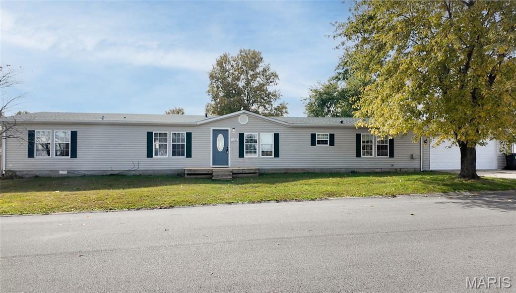 11262 Spring Meadow Trail Lebanon, IL 62254 - Photo 1 of 44 Gallery Image 1