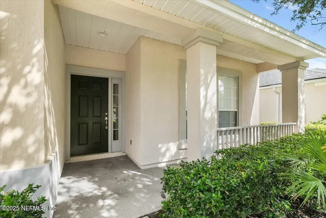 a view of a entrance to house