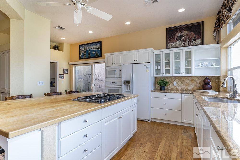 2666 Rock View Drive Reno, NV 89519 - Photo 11 of 40 Photo 11