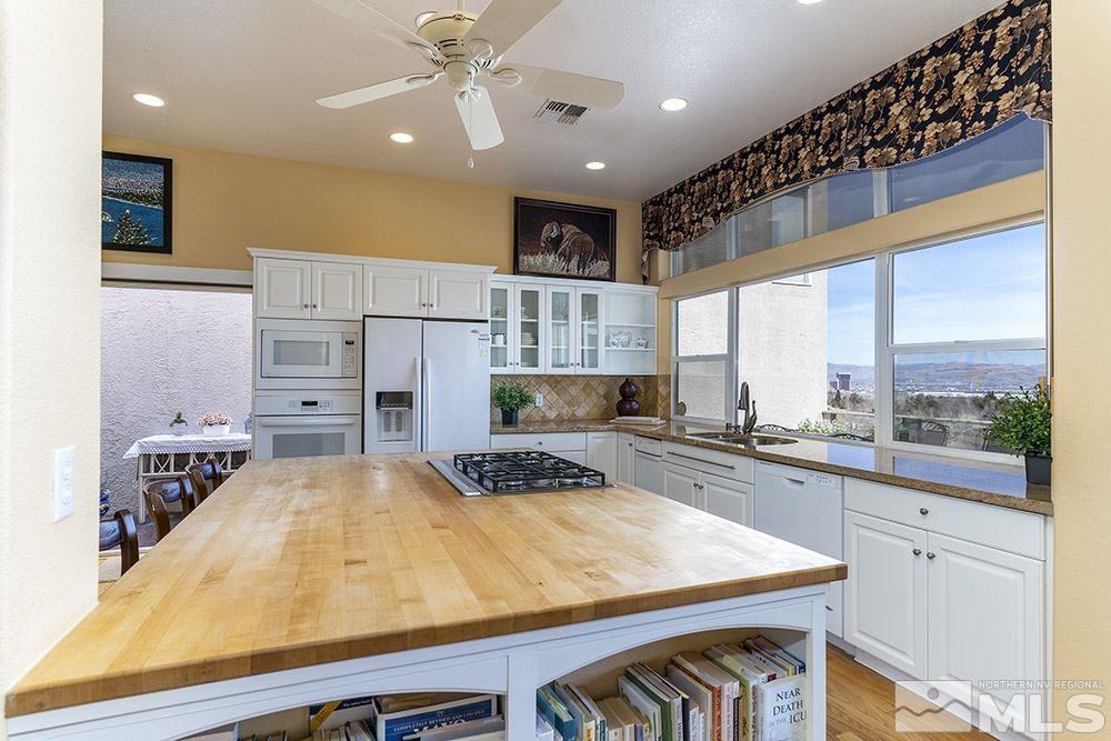 2666 Rock View Drive Reno, NV 89519 - Photo 13 of 40 Photo 13