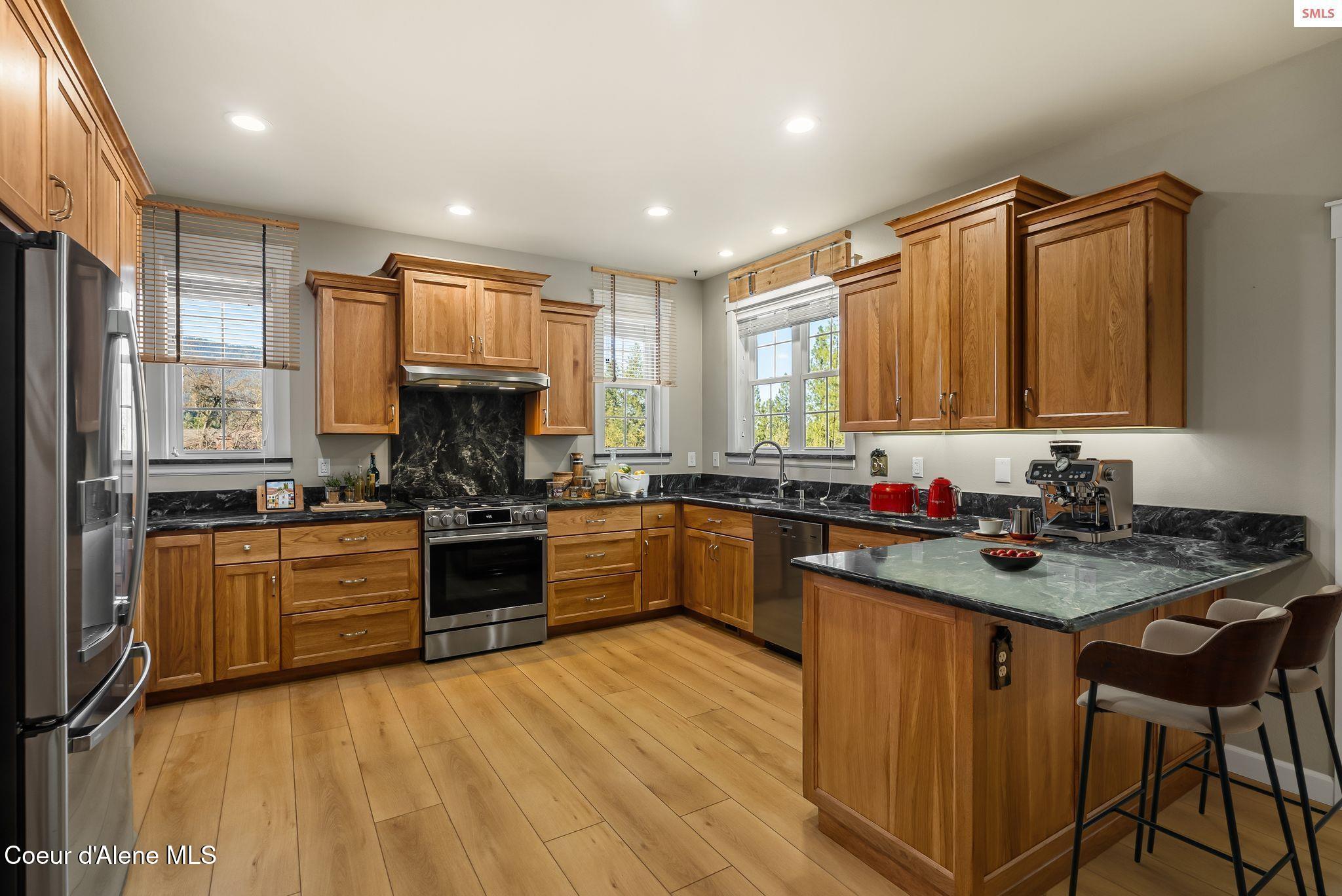 266 Syringa Heights Road Sandpoint, ID 83864 - Photo 16 of 92 16