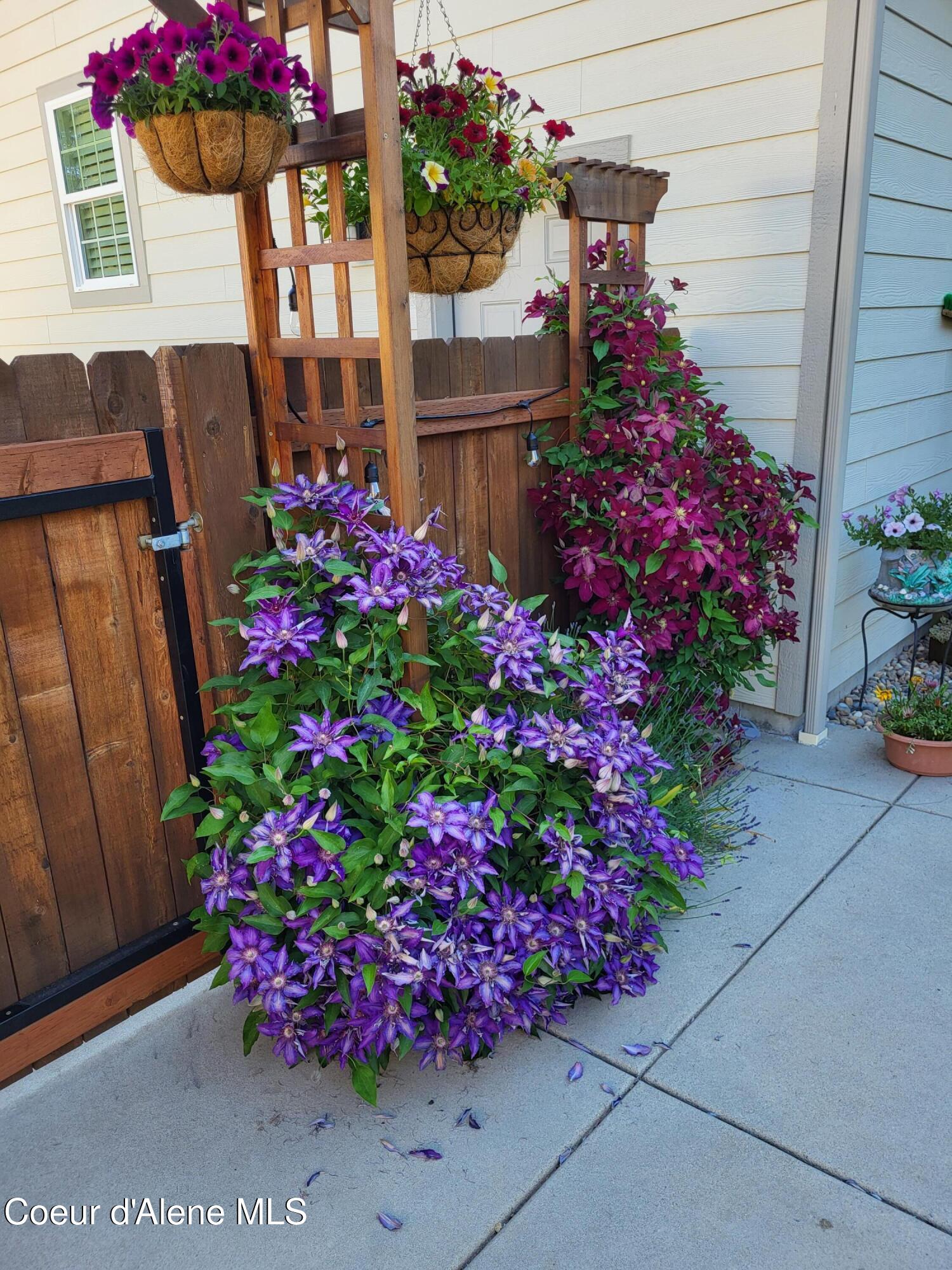 266 Syringa Heights Road Sandpoint, ID 83864 - Photo 82 of 92 20220628_070409