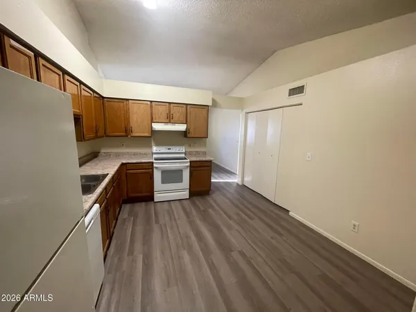 $1,595 | 727 South Hartford Street, Unit 182, Chandler, AZ 85225