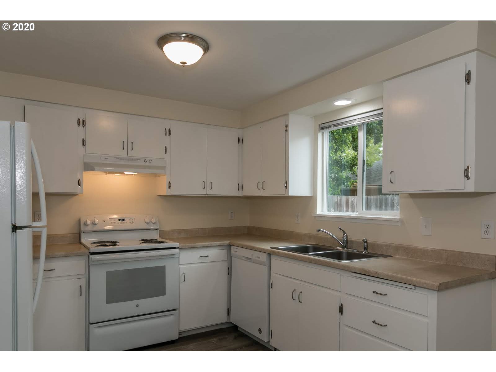 5135 Bluebelle Way Springfield, OR 97478 - Photo 14 of 21