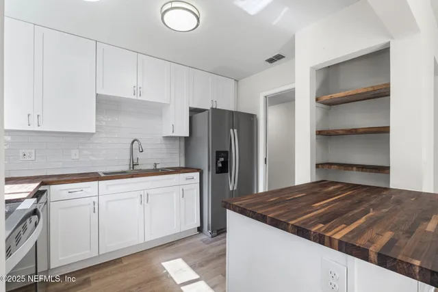 $279,000 | 7333 Ortega Hills Drive, Jacksonville, FL 32244